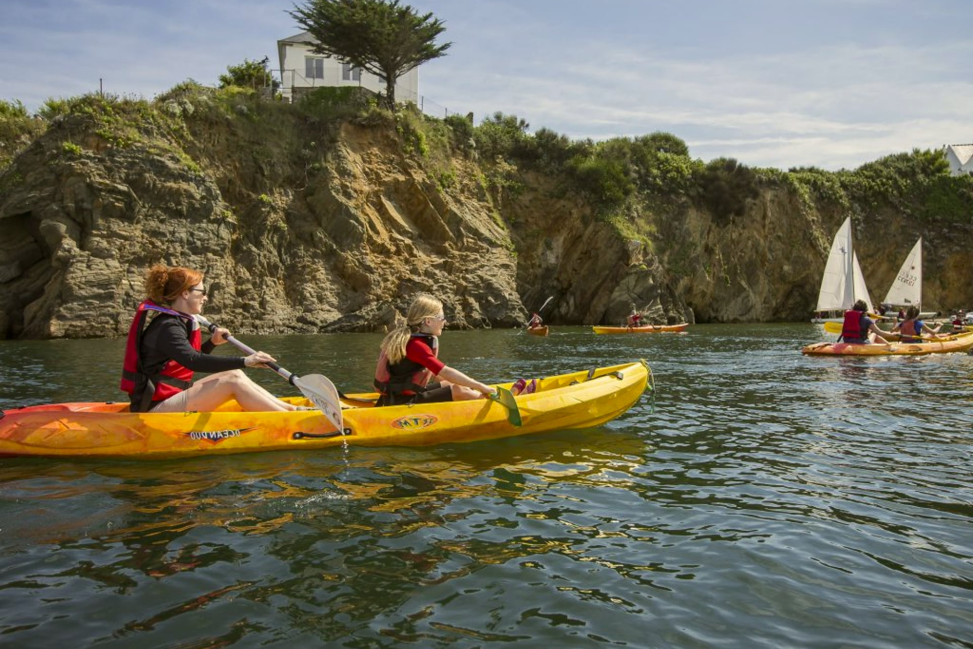 Kayak sur la côte à Clohars Carnoët